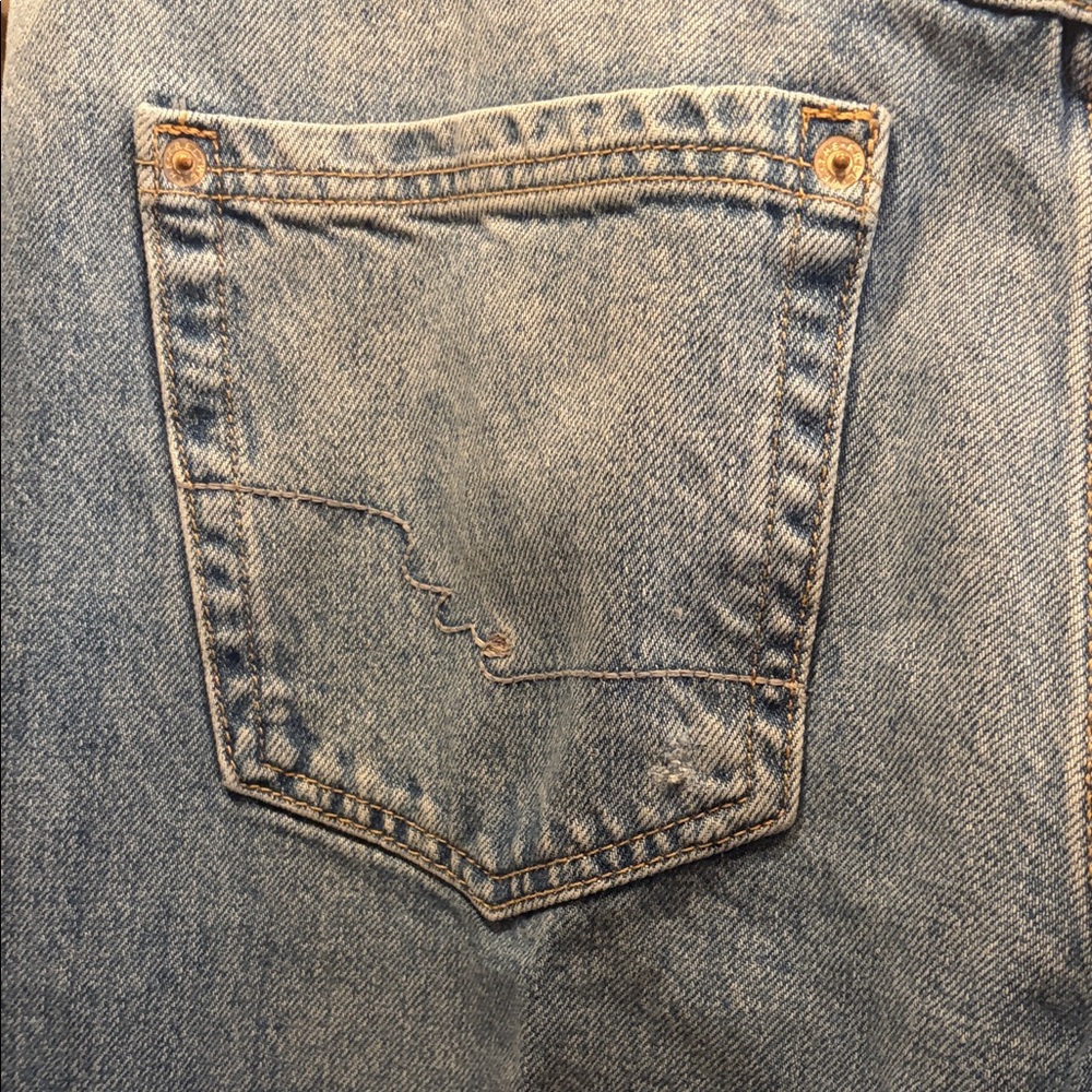 We the Free Relaxed Wide-Leg Jeans in Light Wash Blue - Picture 4 of 11